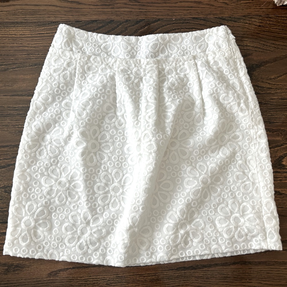 Ann Taylor Loft White Skirt Petite Size 2